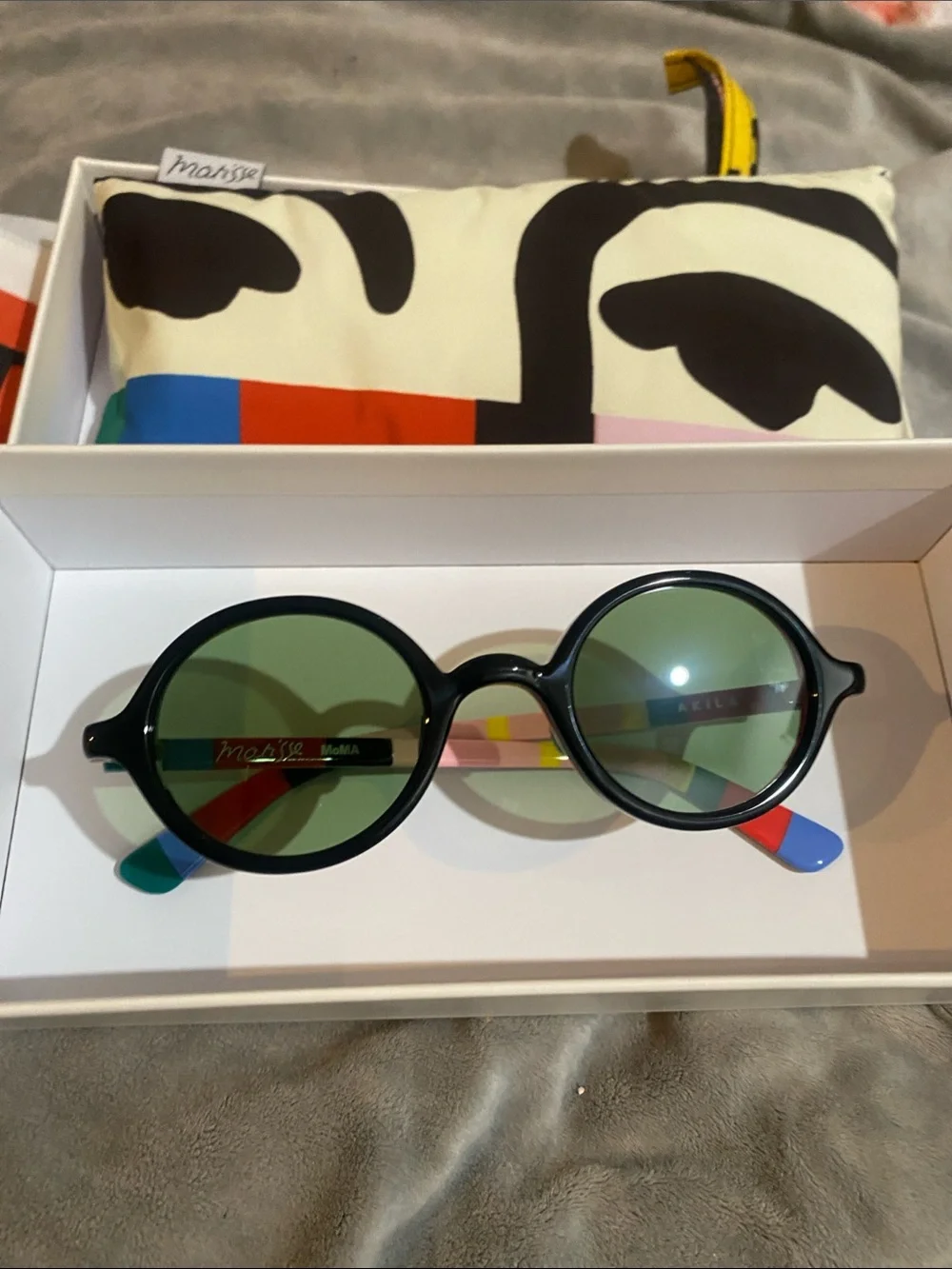 Moma Black Round Sunglasses with Multicolor Temples